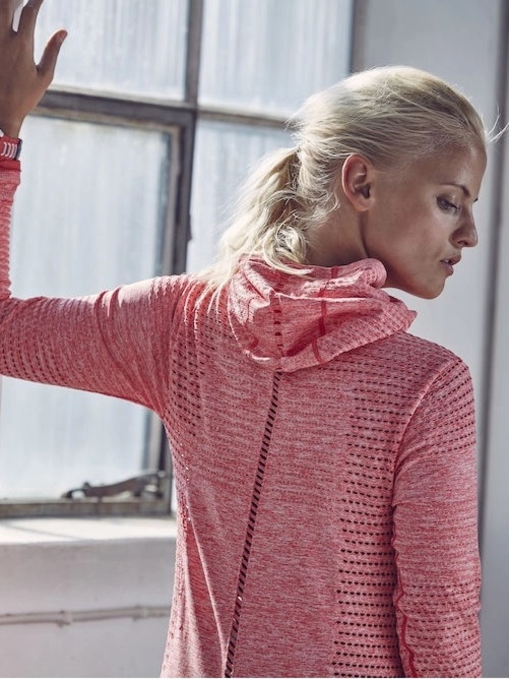 CRAFT Seamless Hoodie Women’s XL Pullover Pink Athletic Yoga Workout Gym F326